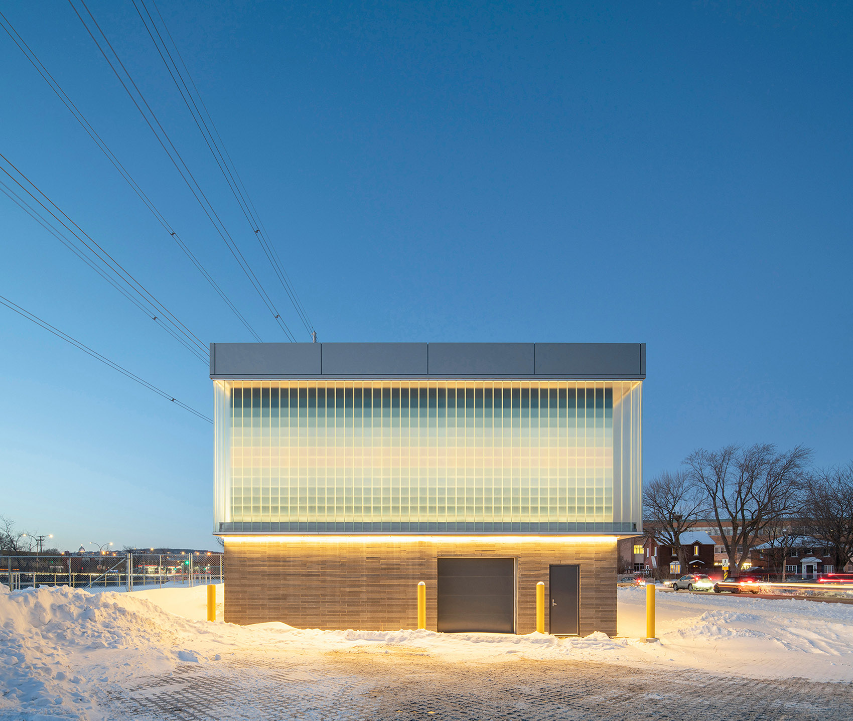 12prise-deau-canal-de-laqueduc-montreal-by-smith-vigeant-architects.jpeg